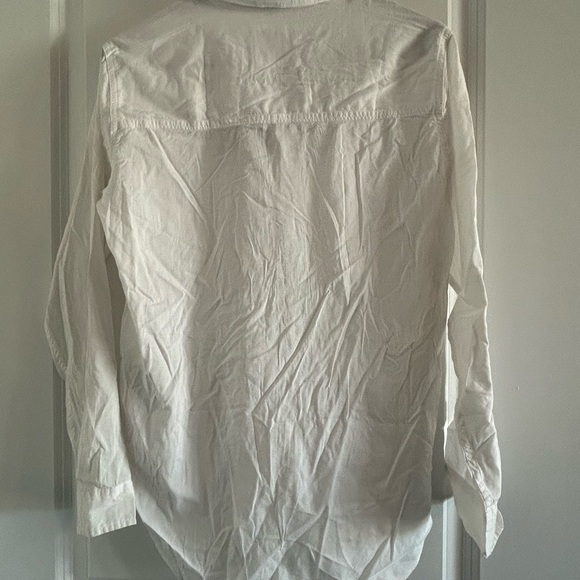 ABERCROMBIE & FITCH • White Long Sleeve Women’s Shirt • Small • - Picture 2 of 5